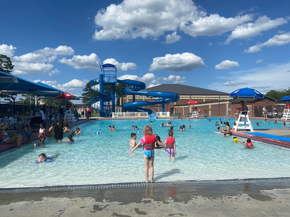 Moody opens pool with Splash Bash