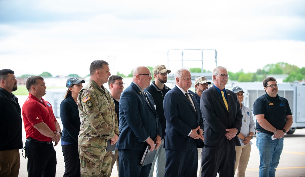 Gov. Walz Introduces the Service Bonuses