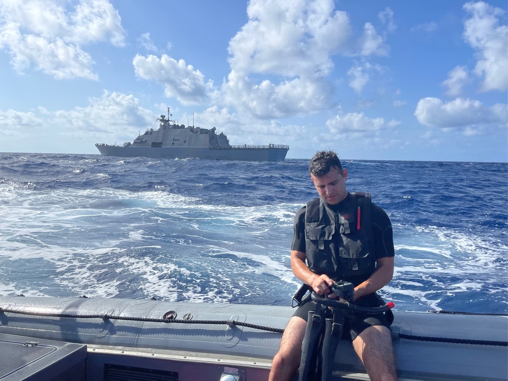 USS Billings Conducts RHIB Ops