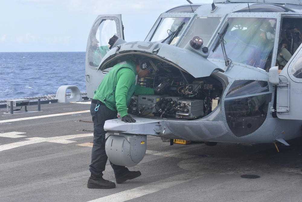 HSC 28 Conducts Flight Ops on USS Billings