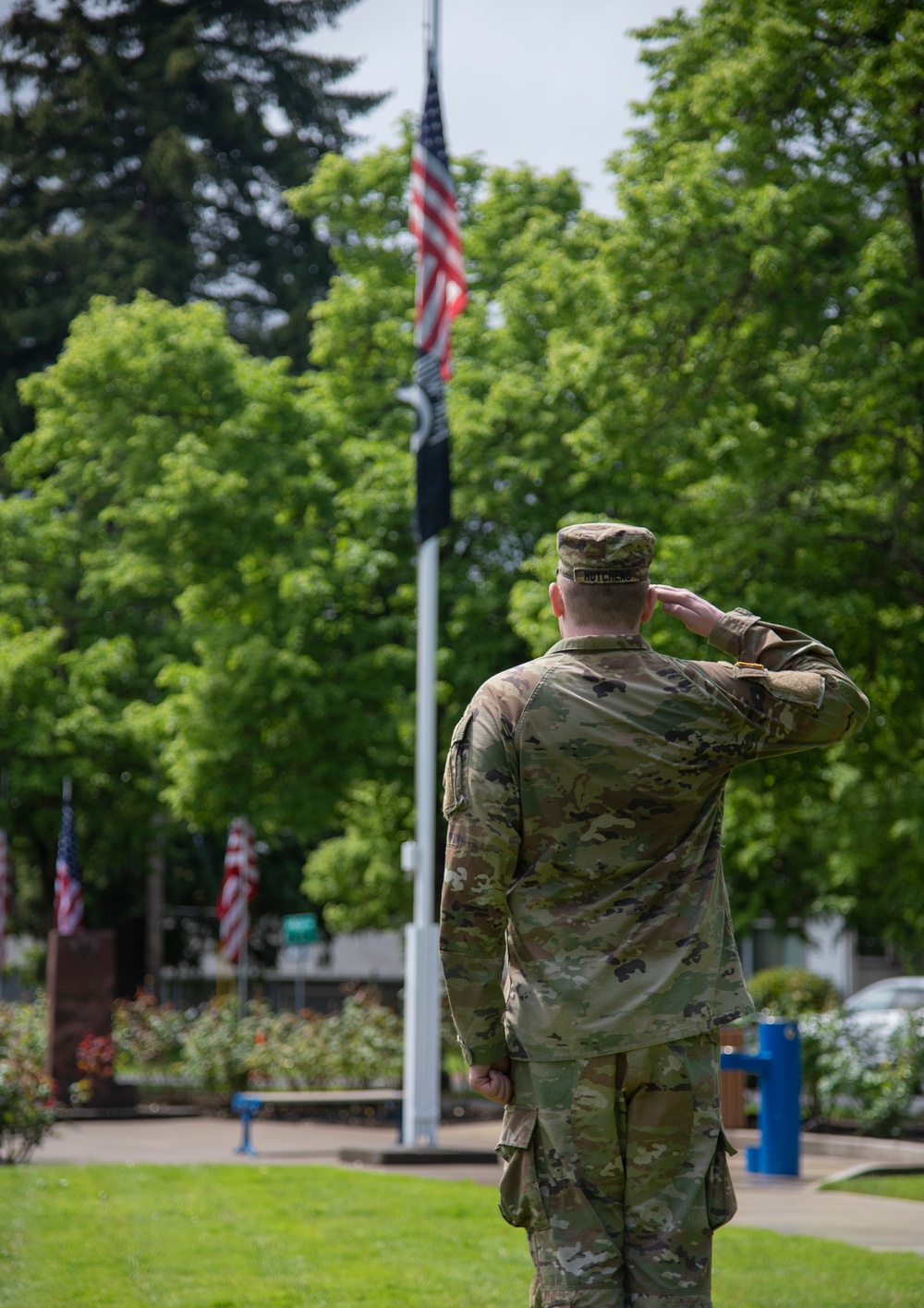 Oregon National Guardsmen participate in Memorial Day ceremonies around the state
