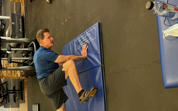 Fort Bliss SRU Focuses on Strong Cores in Weekly Fitness Classes