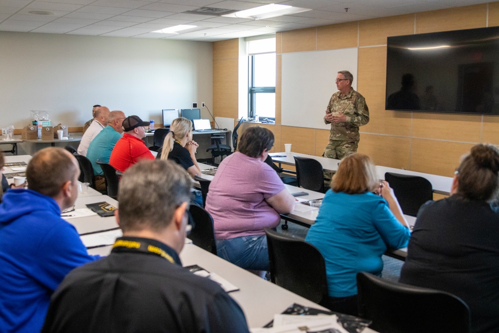 Nebraska educators visit Army National Guard aviation facility