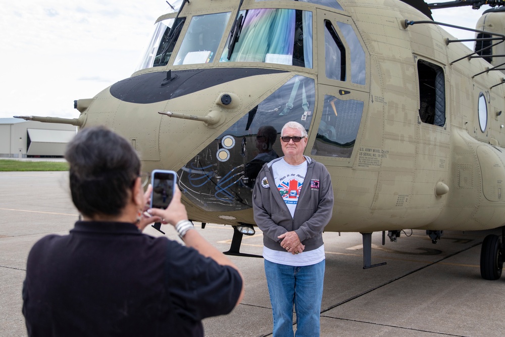 Nebraska educators visit Army National Guard aviation facility