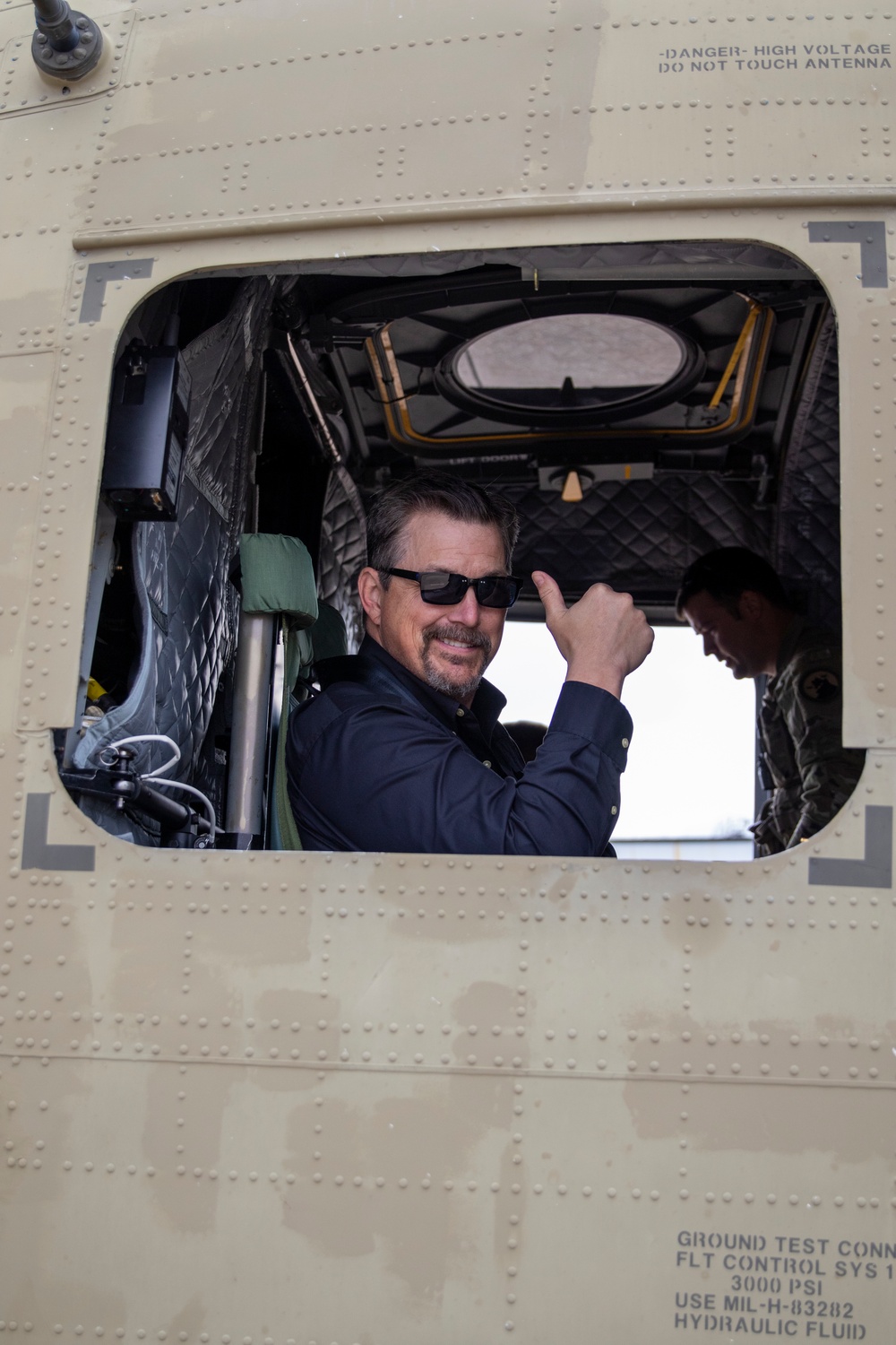 Nebraska educators visit Army National Guard aviation facility