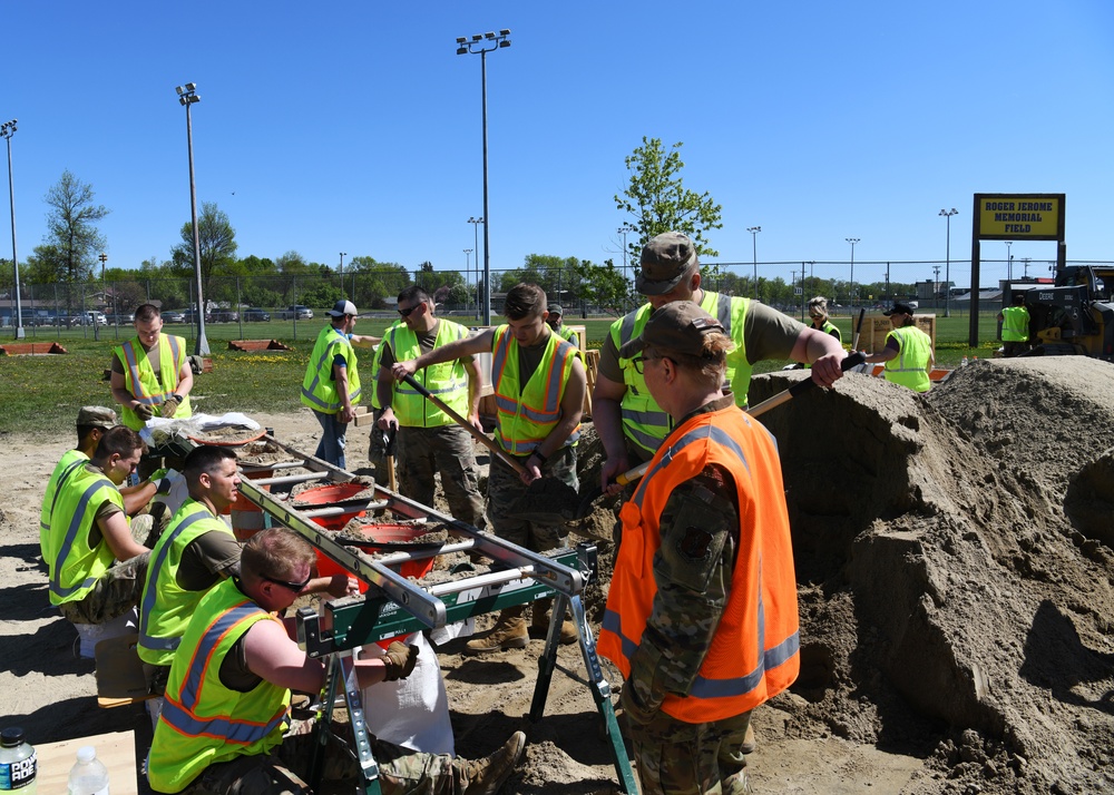 Minnesota National Guard Soldiers Aid Flood Response