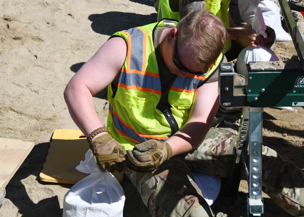 Minnesota National Guard Soldiers Aid Flood Response