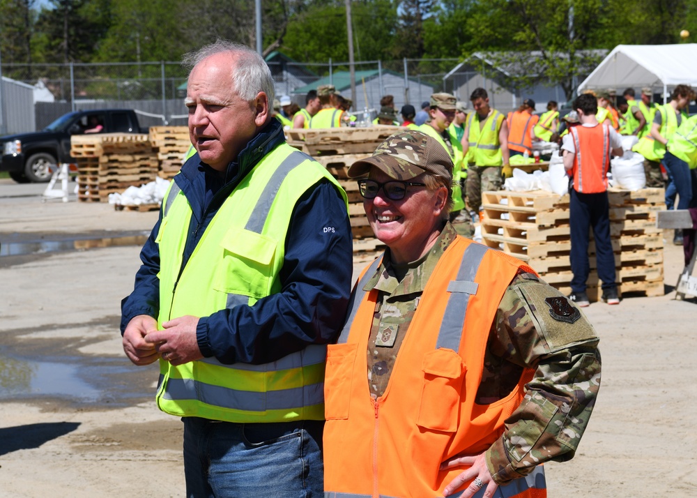 Minnesota National Guard Soldiers Aid Flood Response