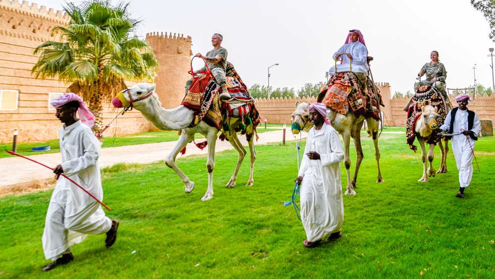 U.S. joint forces attend Saudi Cultural Day