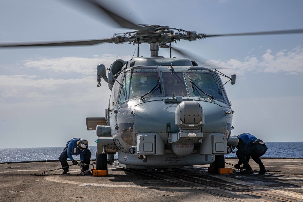 USS San Jacinto conducts flight quarters