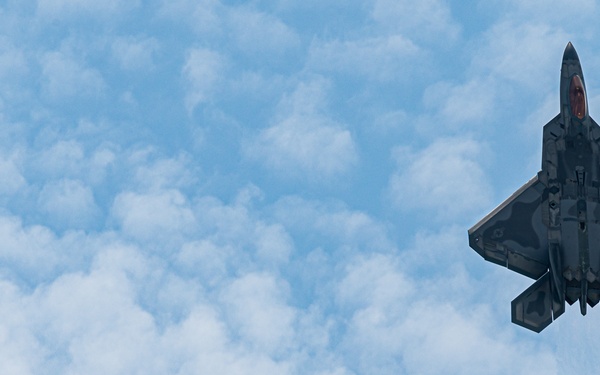 Bethpage Air Show - F-22 Demo Team