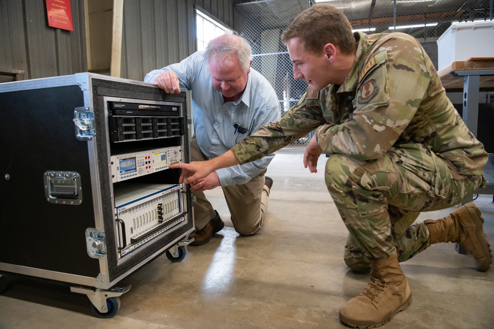 Digital Acquisition and Signal Simulation Capability expands research, training opportunities at Arnold AFB