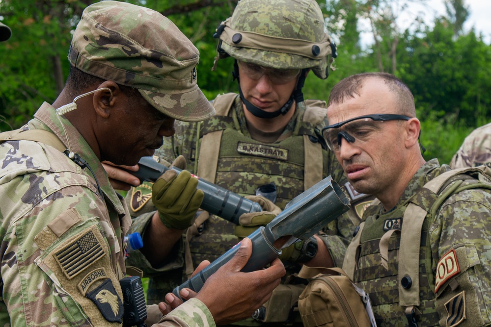 Kosovo Security Force soldiers conduct EOD training in Hohenfels Training Area