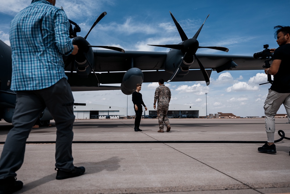 Content Creator Sam Eckholm visits Cannon AFB, showcases 27 SOW readiness &amp; relevancy in future conflicts