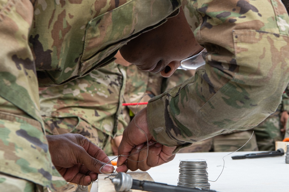 27 SOMXG competes in Aviation Maintenance Technician Day, demonstrates maintainer readiness and capability