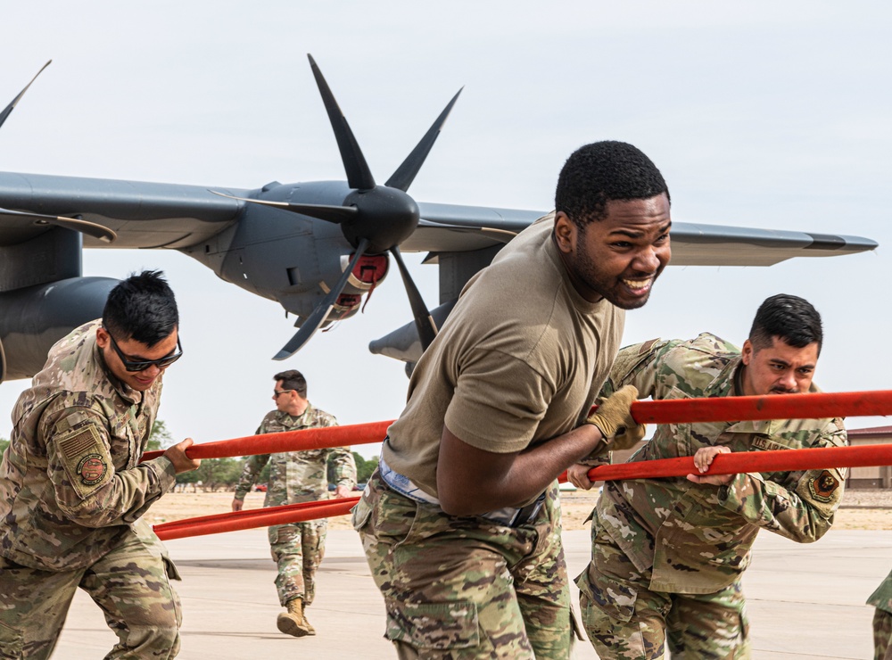 27 SOMXG competes in Aviation Maintenance Technician Day, demonstrates maintainer readiness and capability