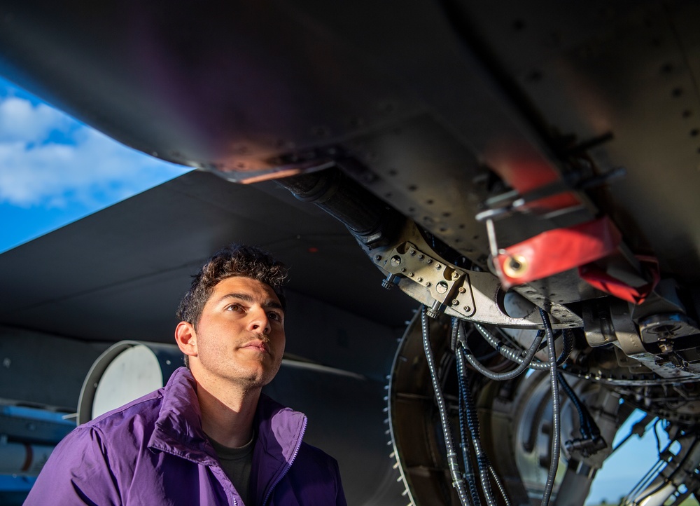 510th EFS Aircraft Maintenance keep Falcons flying