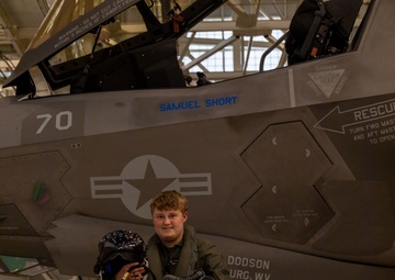 VMFAT-501 Grants a Special Wish