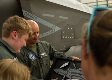 VMFAT-501 Grants a Special Wish