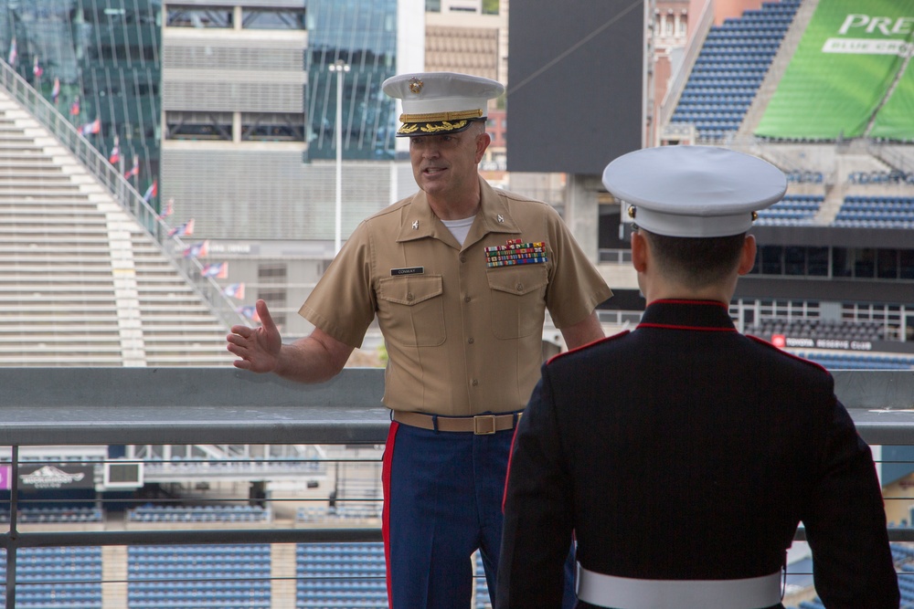 Recruiting Station Seattle Change of Command Ceremony