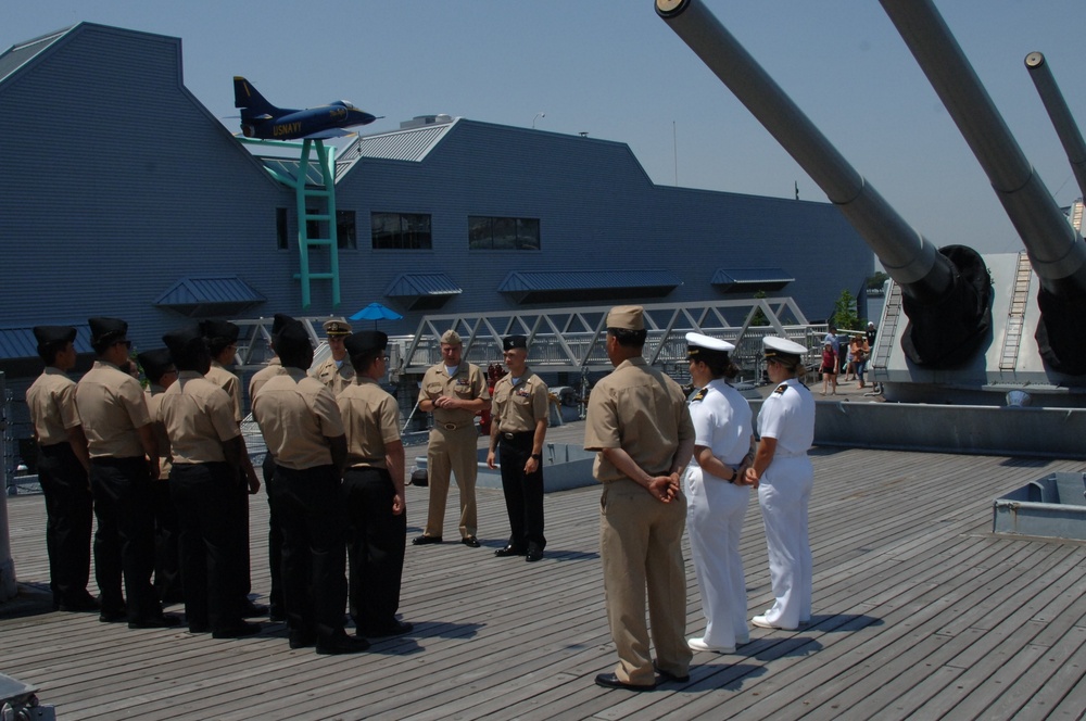 Naval Museum hosts a reenlistment ceremony