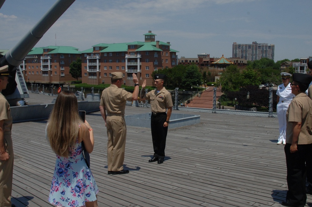 Naval Museum hosts a reenlistment ceremony