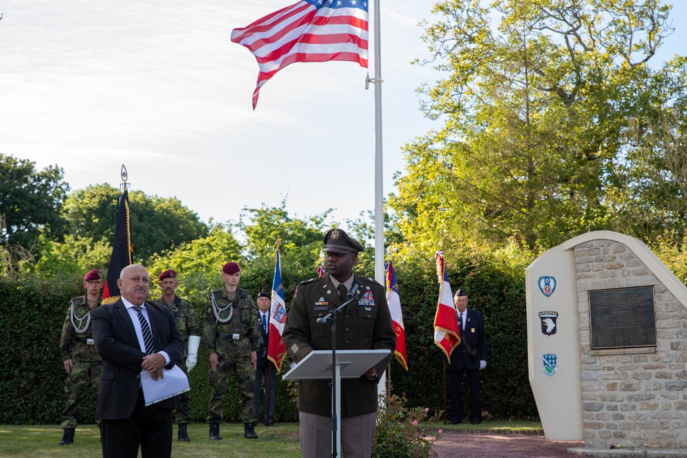 101st Airborne Division Soldiers honor their fallen at ceremony in France