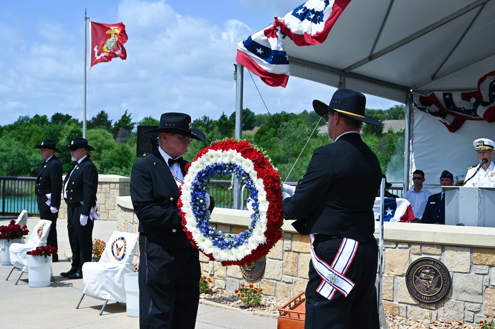 Joint service effort makes DFW Nat'l Cemetery's Memorial Day a success