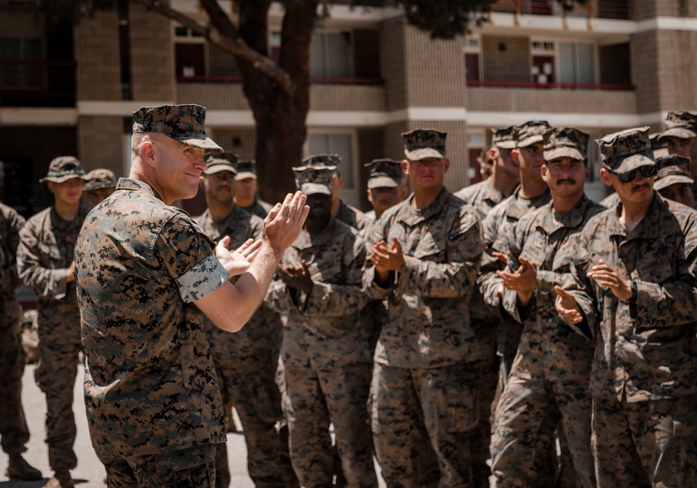 1st Marines compete in regimental squad competition