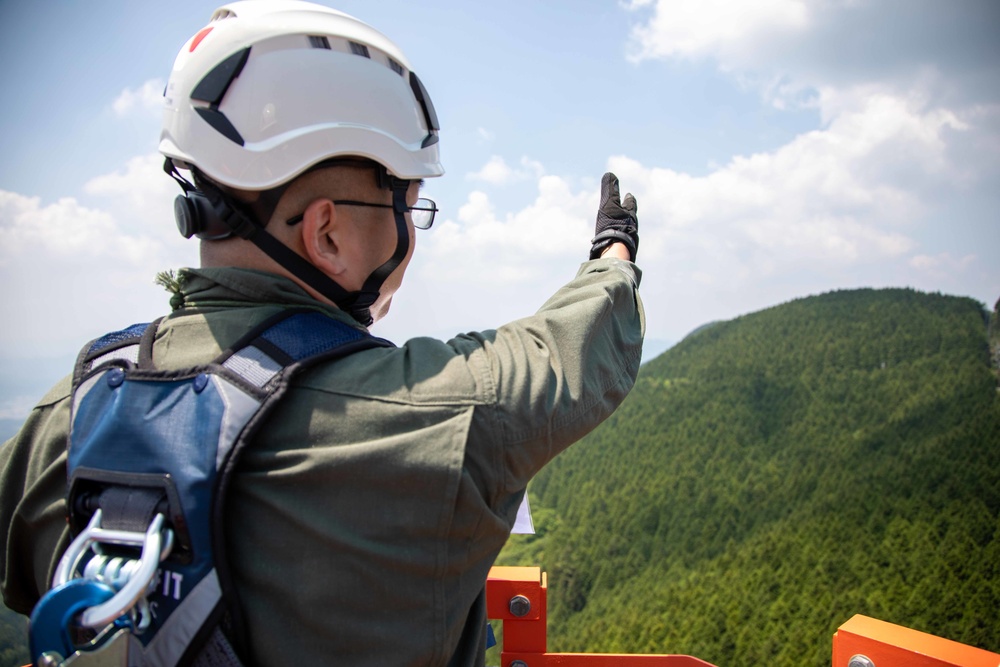 Don't Look Down: Air Traffic Control communication technician Marines maintain radio tower