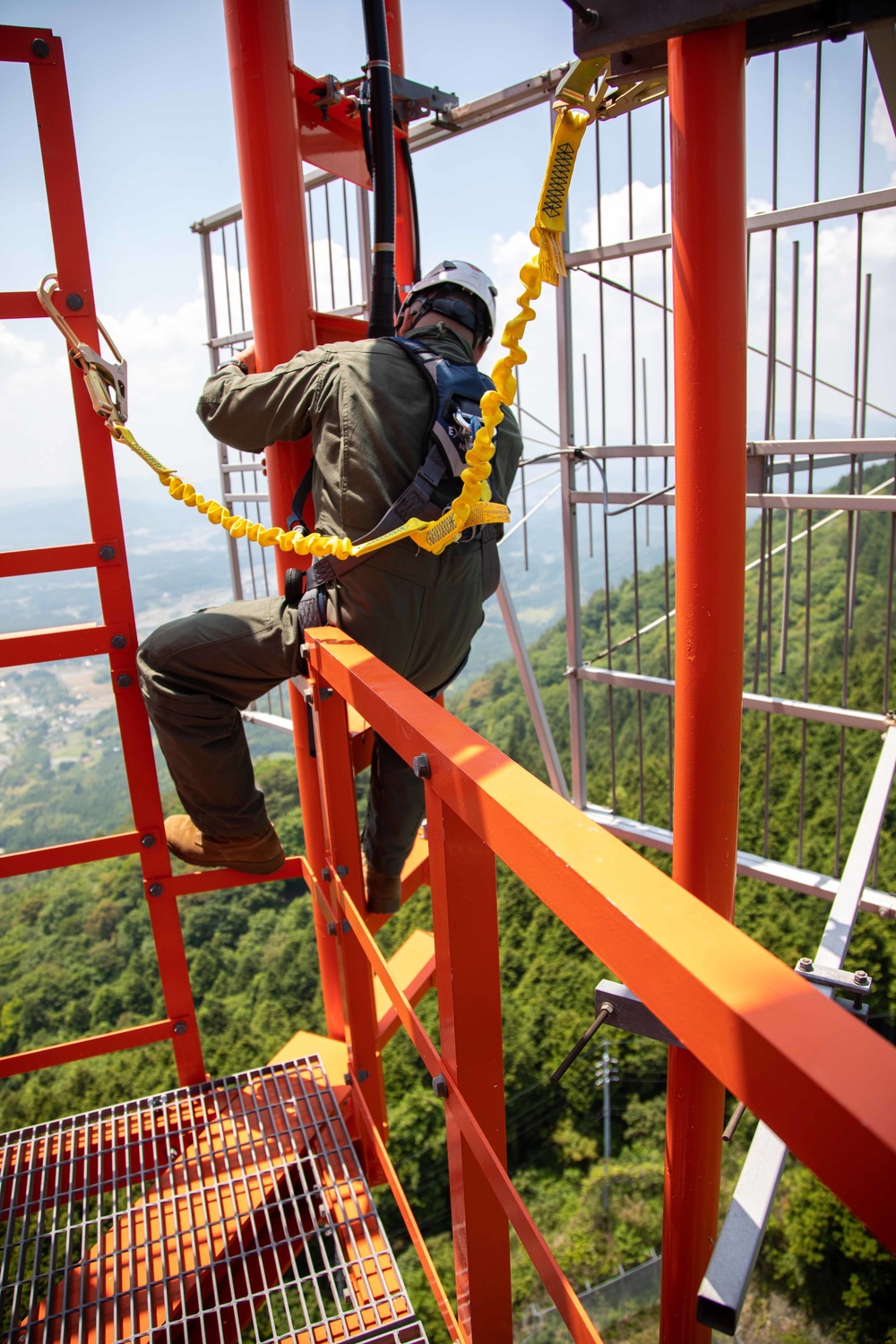 Don't Look Down: Air Traffic Control communication technician Marines maintain radio tower