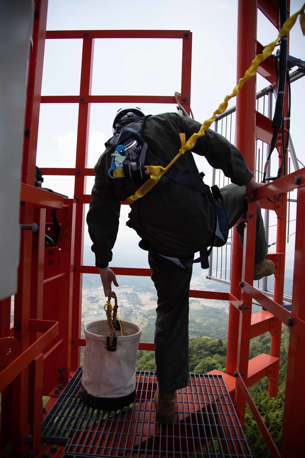 Don't Look Down: Air Traffic Control communication technician Marines maintain radio tower