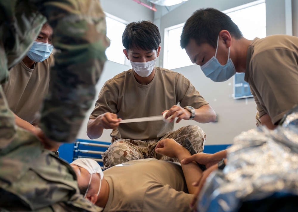 Japan-U.S. conduct first-ever combat care knowledge exchange in Djibouti