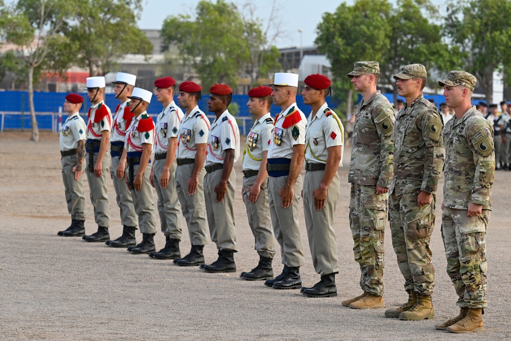 French, U.S. service members earn prestigious desert commando badge