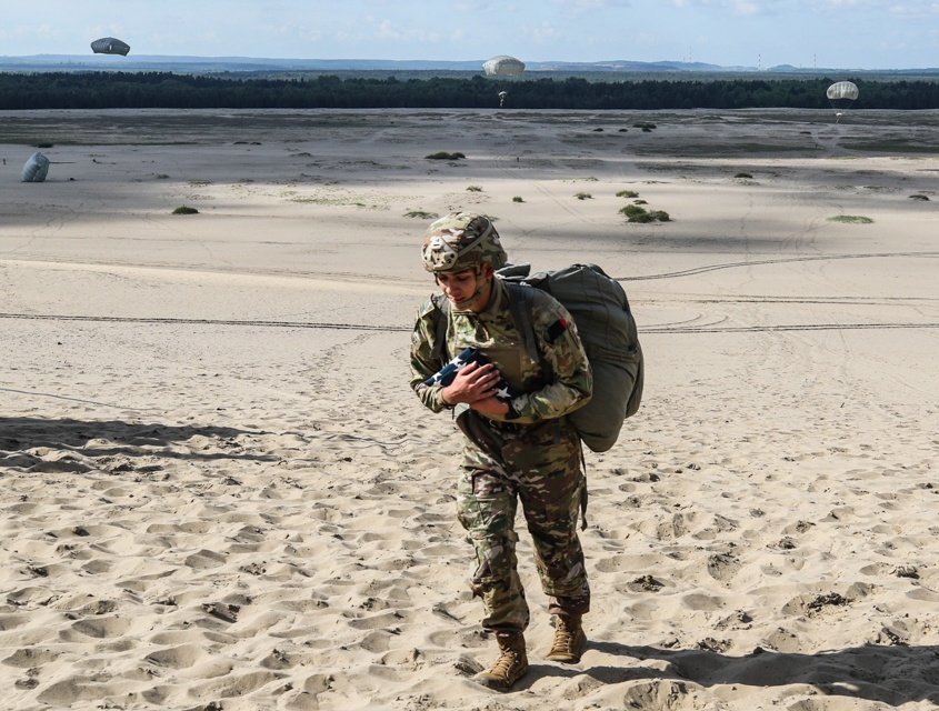 82nd Airborne Division conduct Joint Airborne operation in Poland