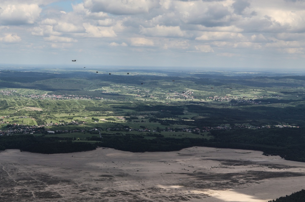 82nd Airborne Division conduct Joint Airborne operation in Poland