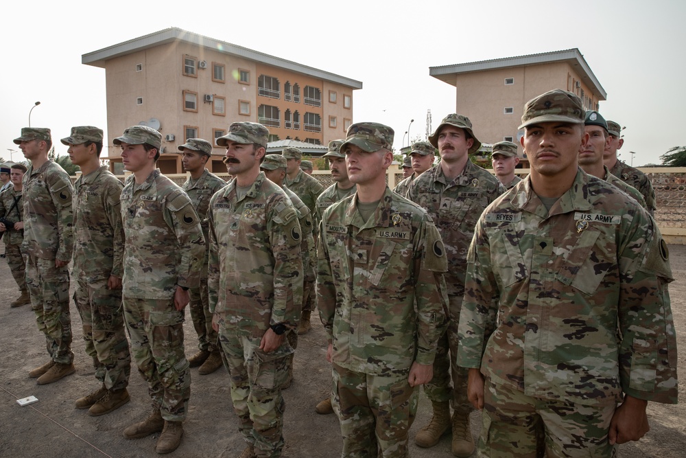 French, U.S. service members earn prestigious desert commando badge