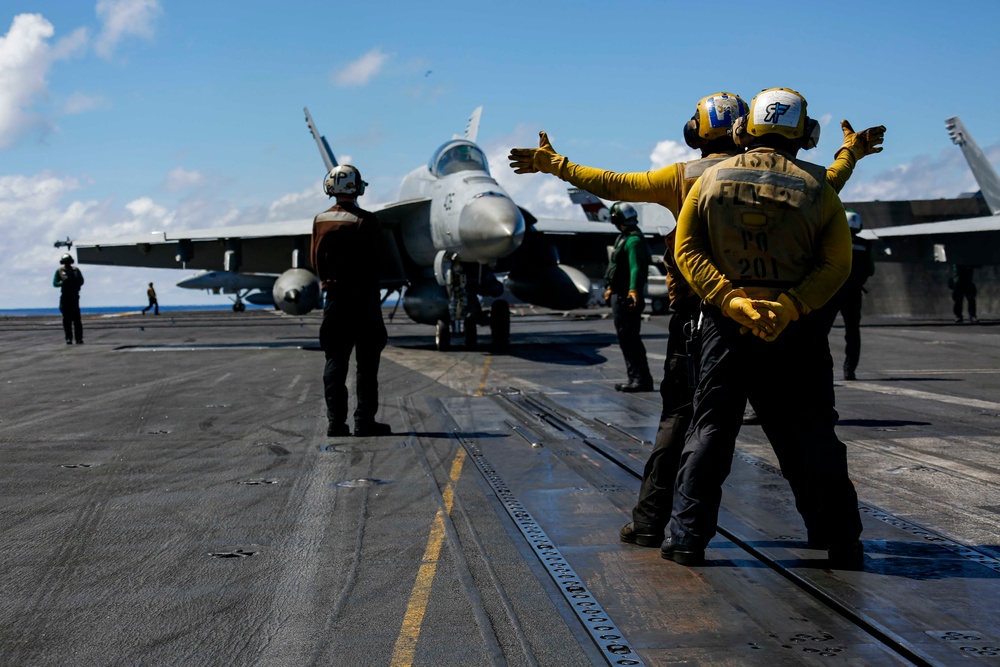 Abraham Lincoln conducts flight operations