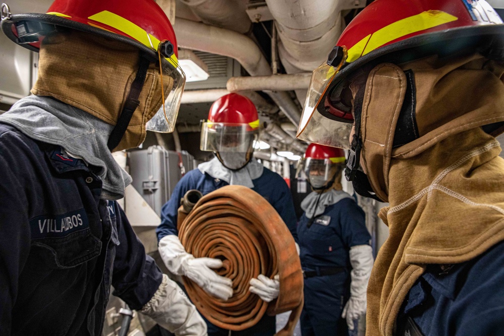 USS San Jacinto conducts Damage Control Training