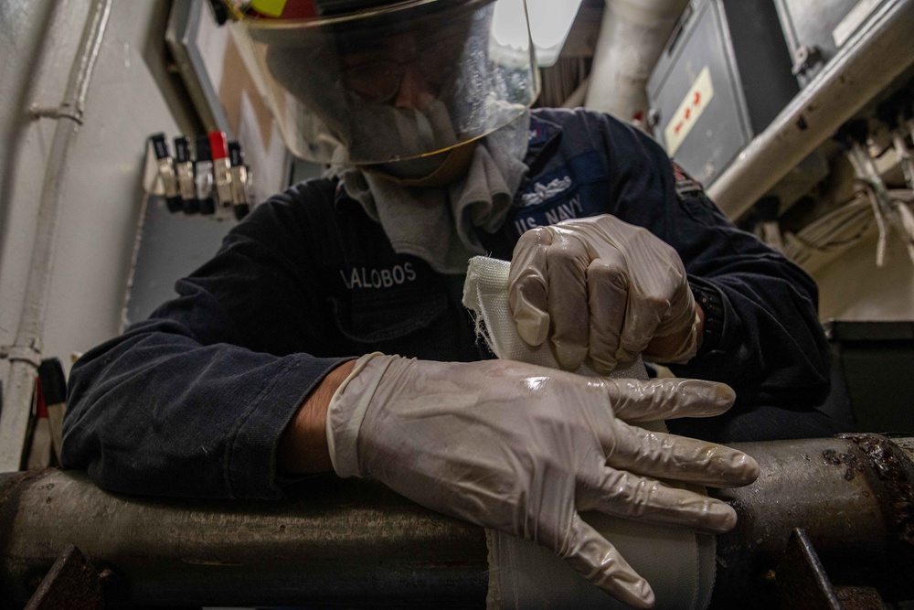 USS San Jacinto conducts Damage Control Training