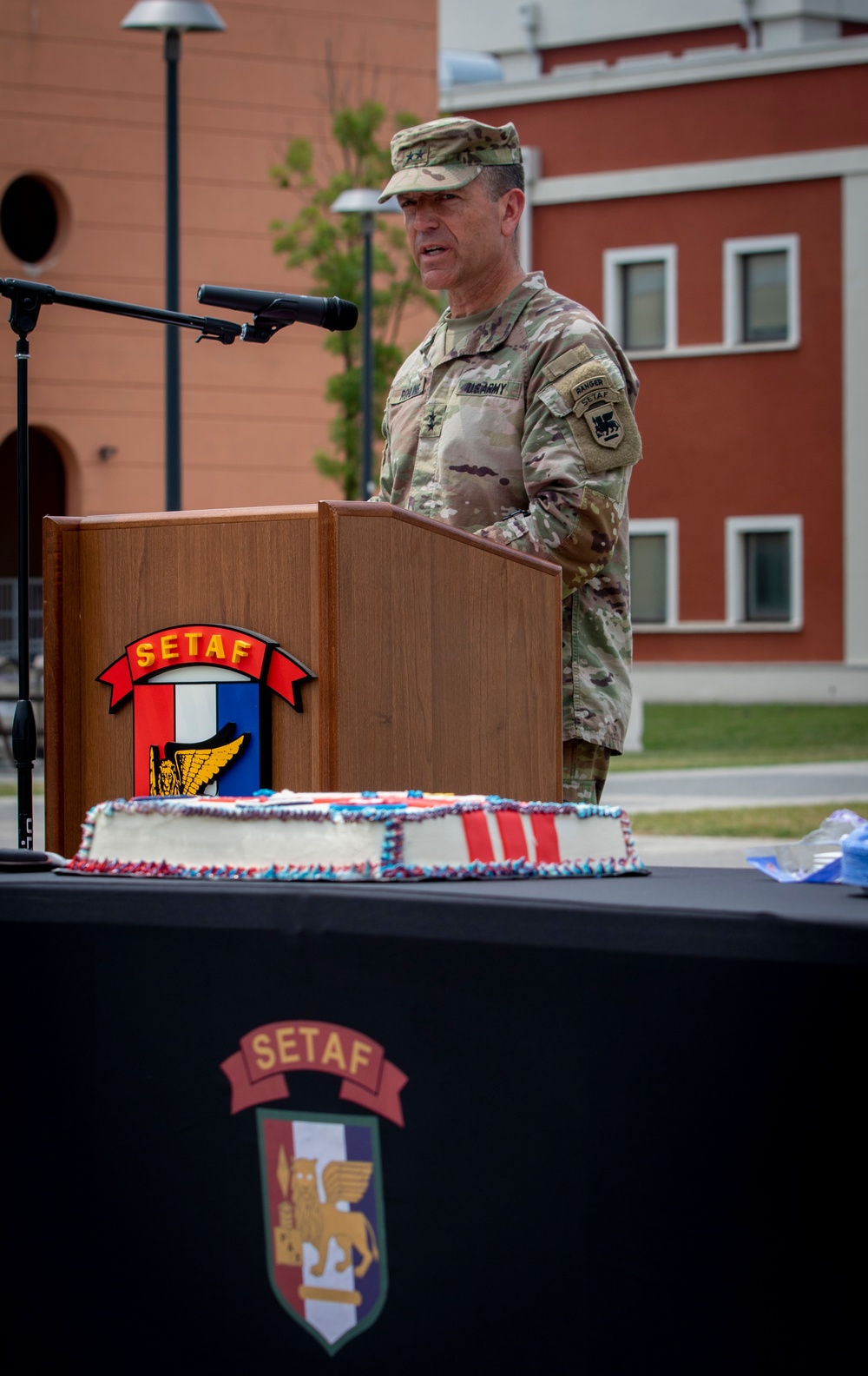 Maj. Gen. Rohling delivers remarks at commemoration ceremony