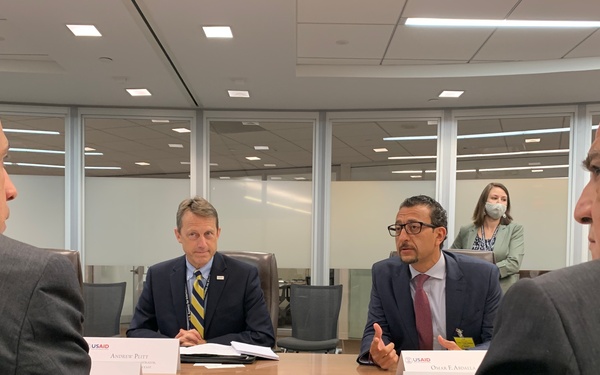 Egyptian government delegation meets with USAID to discuss fighting corruption