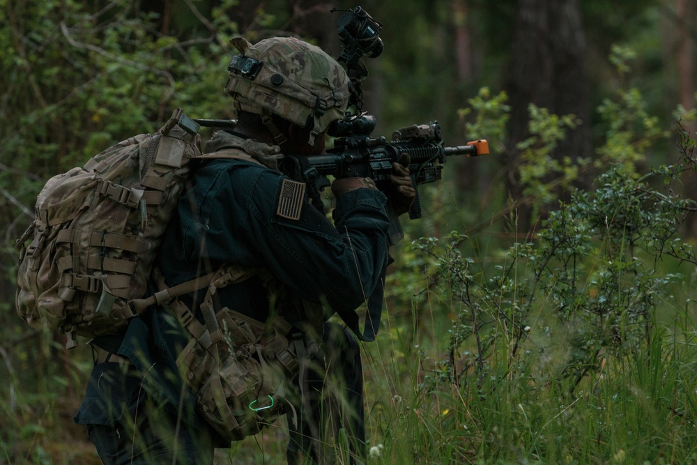 U.S. Soldiers assigned to 1-4 Infantry Regiment execute Air Assault operation in Hohenfels, Germany