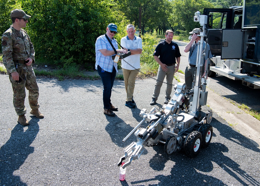 316th Civil Engineer Squadron EOD, DHS conduct interagency training