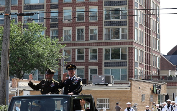 Army Reserve leaders remember fallen heroes and Gold Star families with their local communities