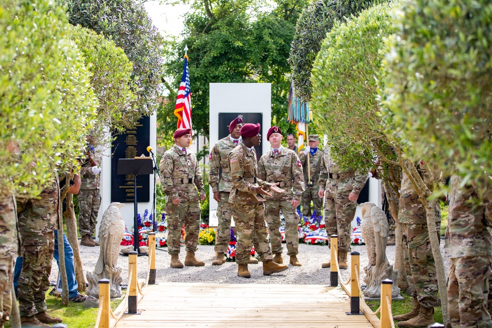 82nd Airborne Division &amp; 101st Airborne Division Eternal Heroes Monument 2022