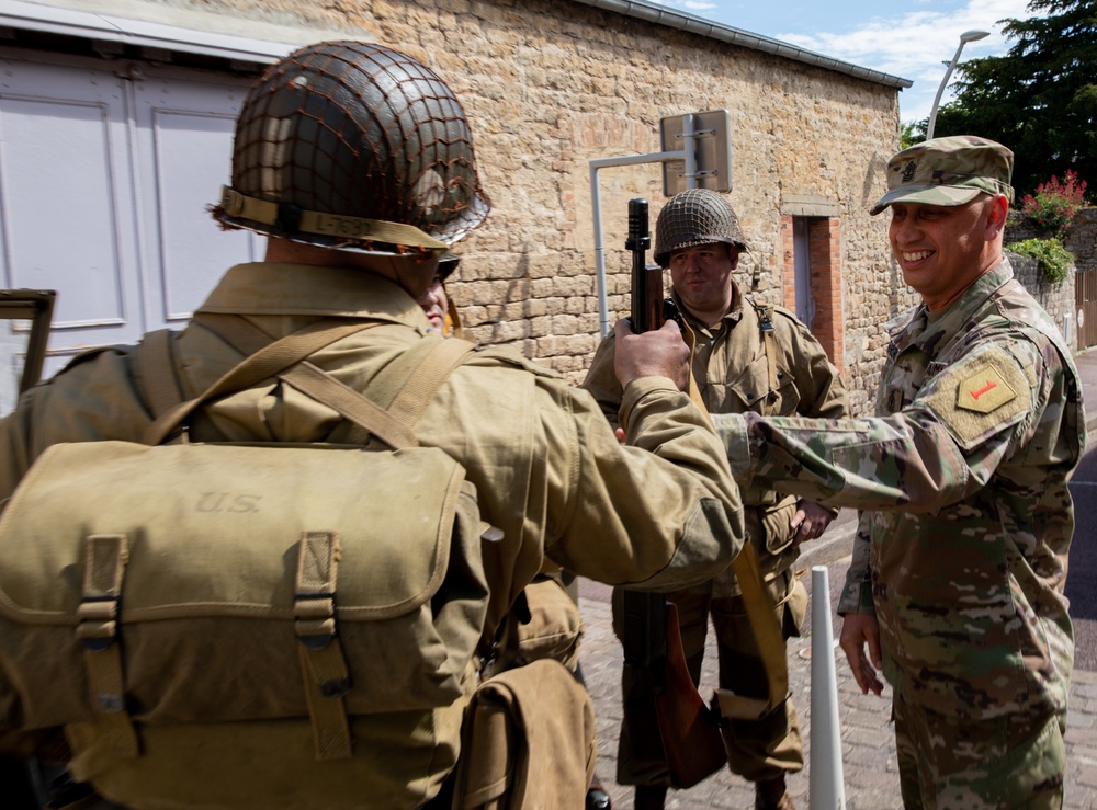 1st Infantry Division and 101st Airborne Division Soldiers Honor the 2nd Armored Division at Carentan