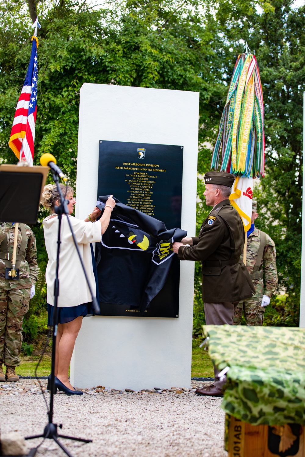 82nd Airborne Division &amp; 101st Airborne Division Eternal Heroes Monument 2022