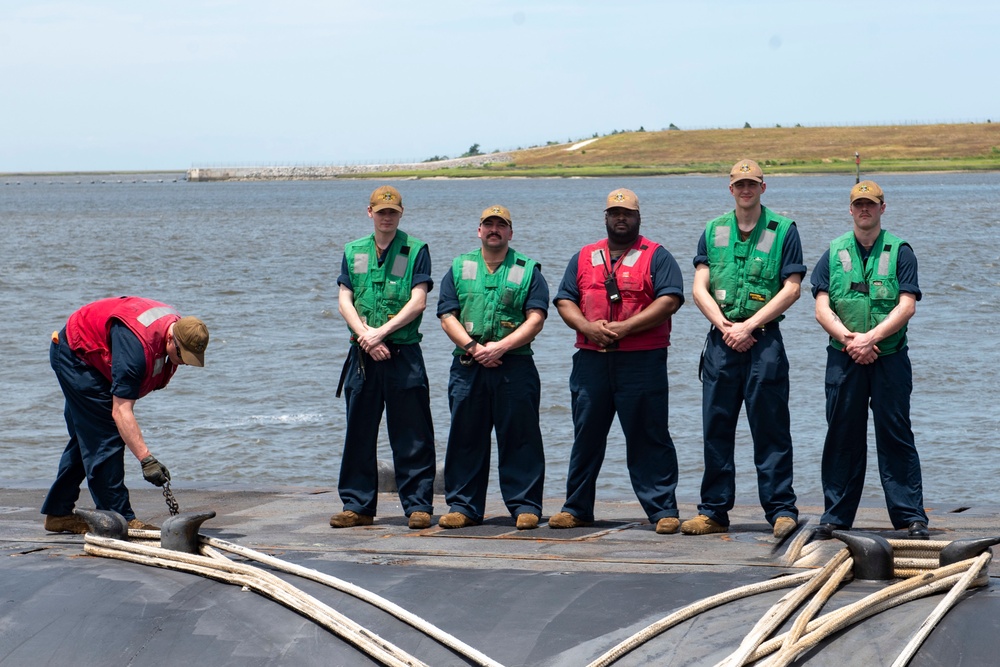 USS Maryland Returns From Patrol