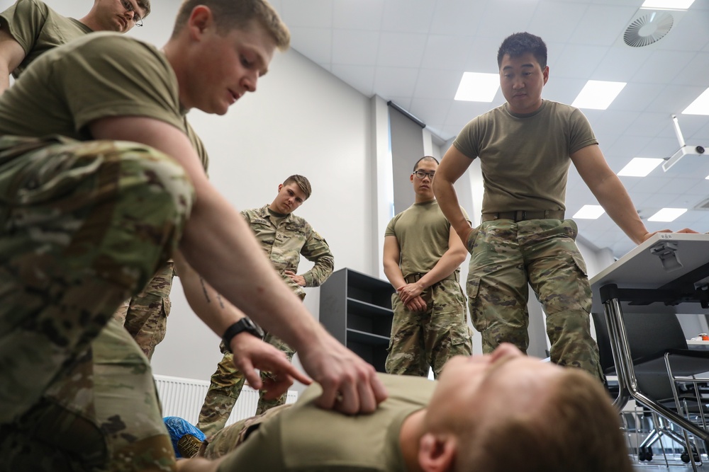 1st Infantry Division Soldiers perform hands-on CLS Training